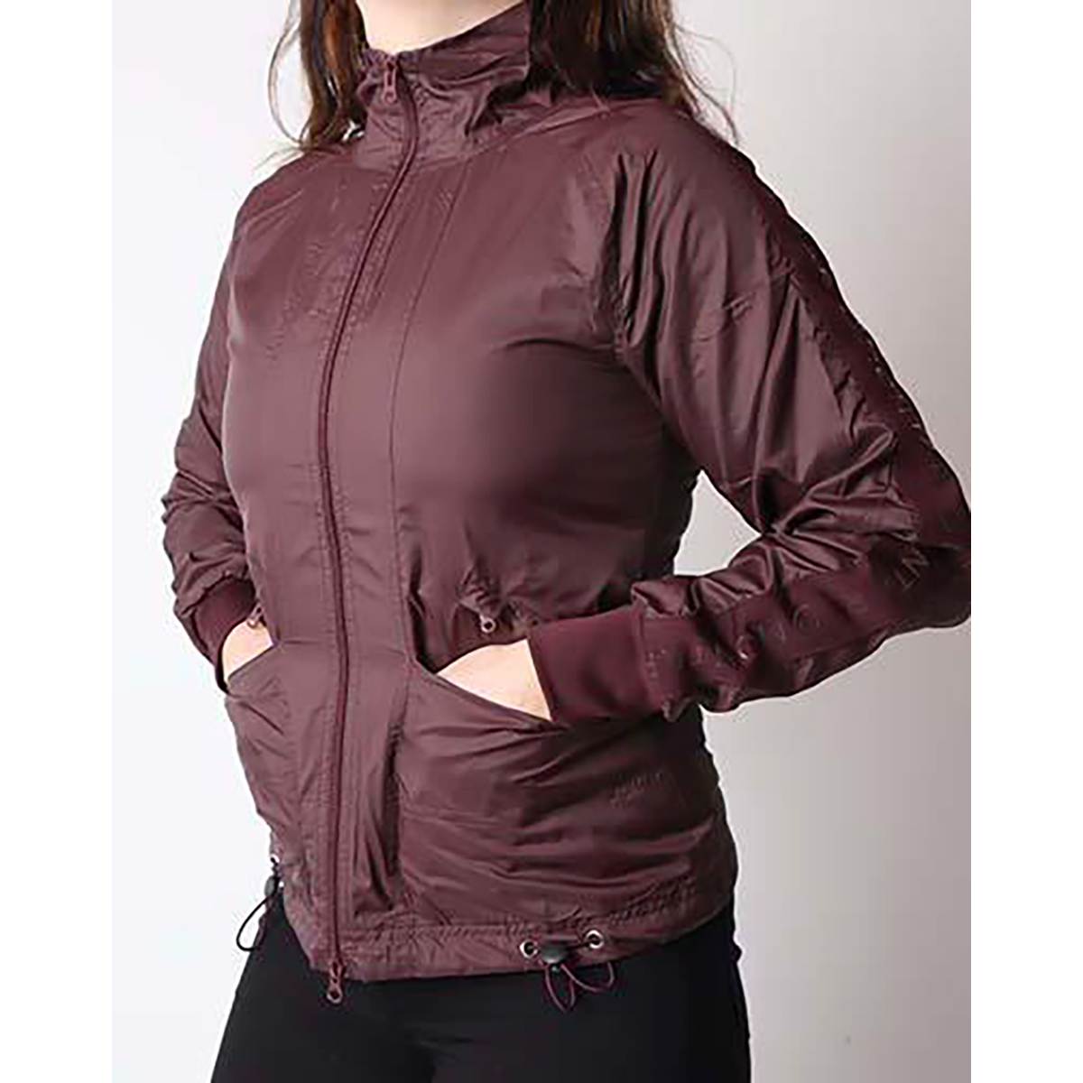 Jas Montar Joann Rood, L in rood