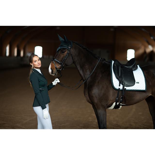 Zadeldek Equestrian Stockholm Dramatic Monday Modern White Wit-green