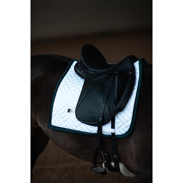 Zadeldek Equestrian Stockholm Dramatic Monday Modern White Wit-green