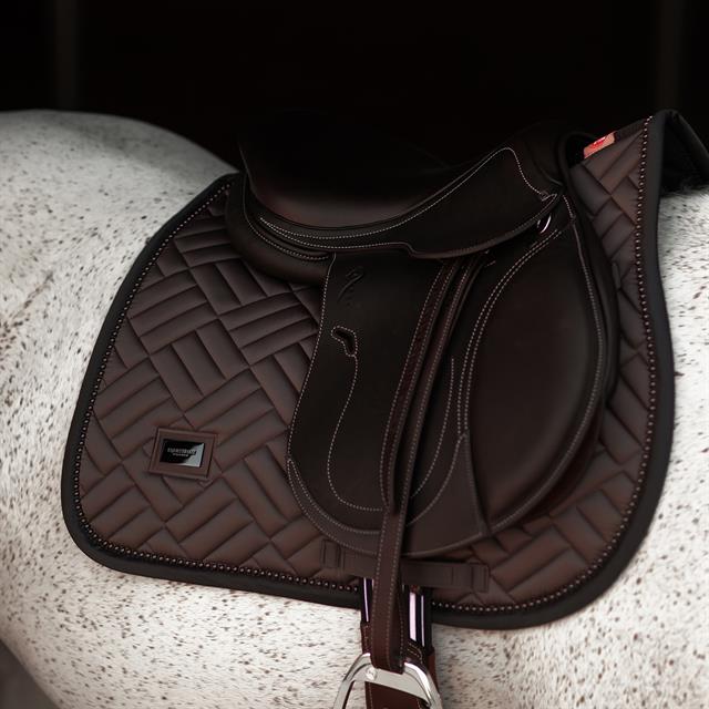 Zadeldek Equestrian Stockholm Modern Mocha Jumping Bruin