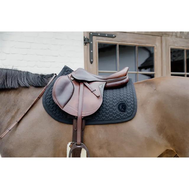 Zadeldek Kentucky Plaited 3D Logo Springen Zwart