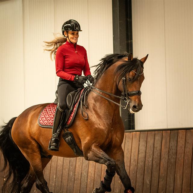 Zadeldek N BRANDS X Epplejeck Stella Dressuur Rood