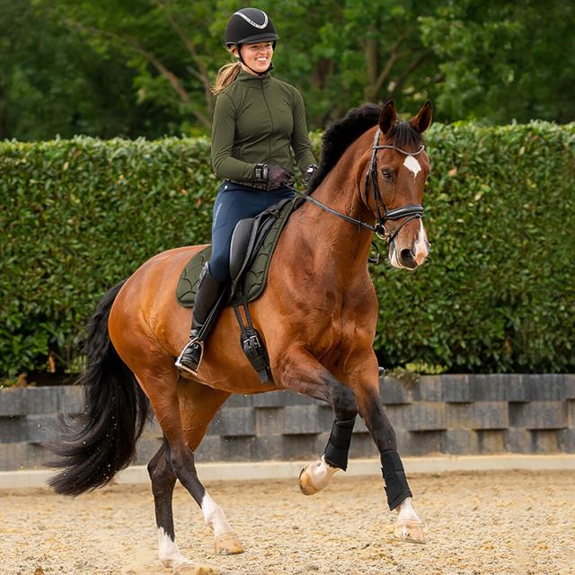 Zadeldek QHP Jorine Donkergroen